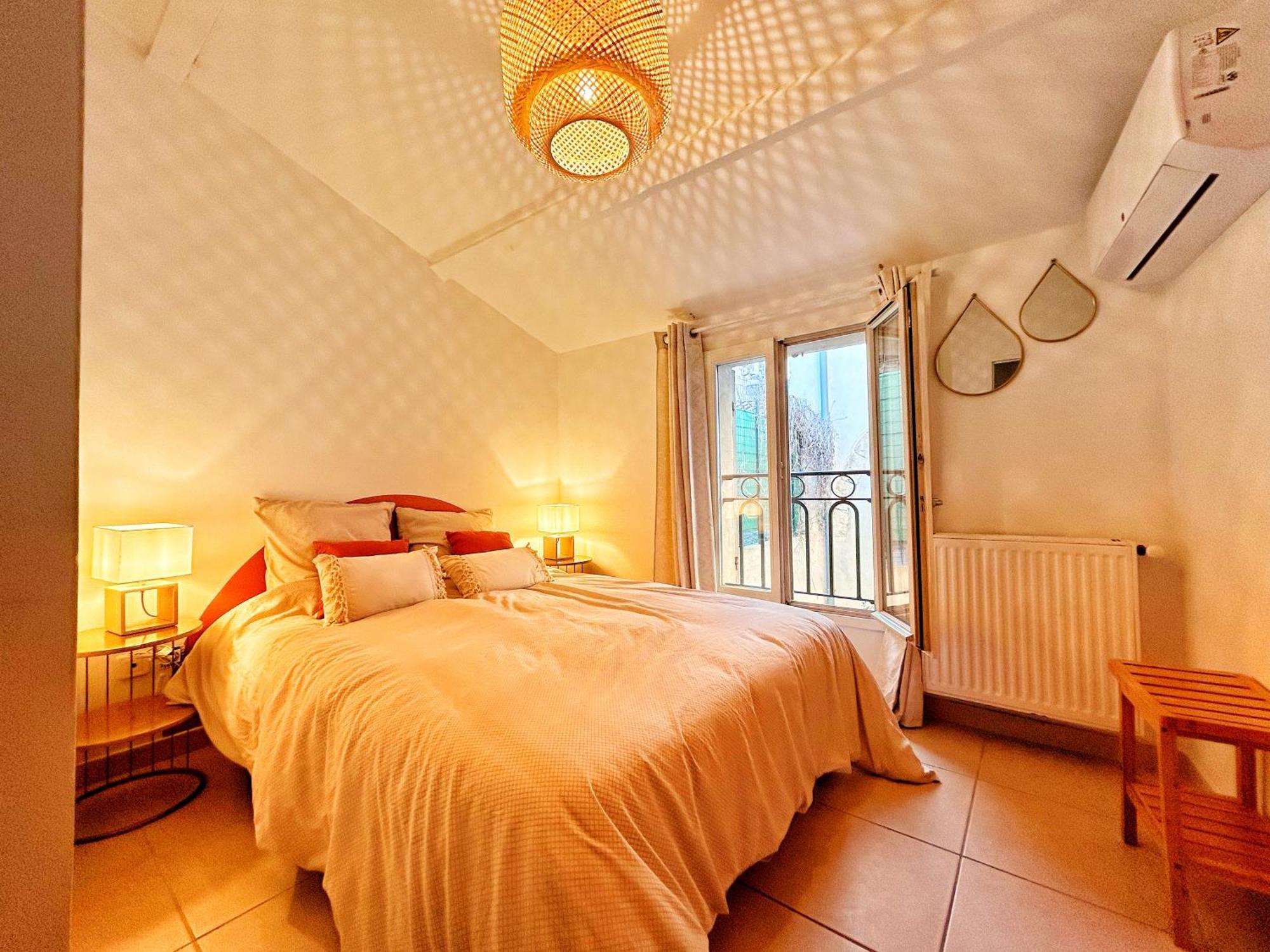 Terracotta Tranquility Apartment Арл Екстериор снимка